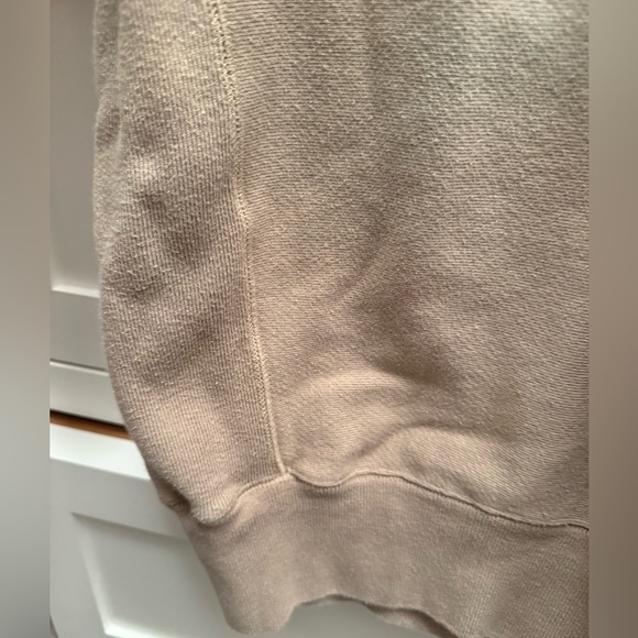 Women’s Classic Champion Crewneck Tan Sweatshirt size Small NEVER WORN - Picture 4 of 5